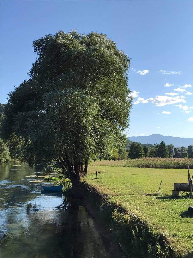 Vikendica Na Plivi Villa Sipovo Exteriör bild