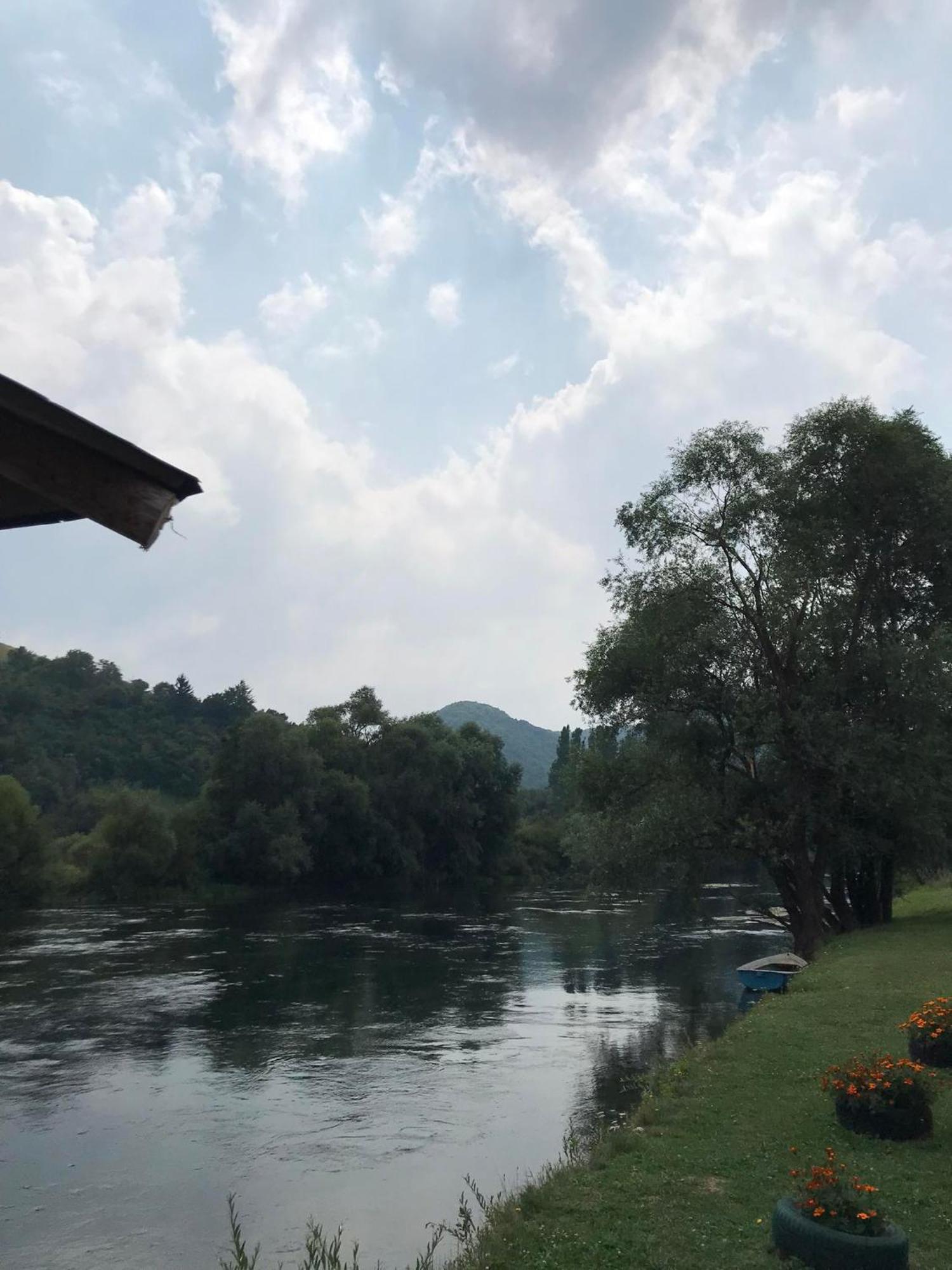 Vikendica Na Plivi Villa Sipovo Exteriör bild